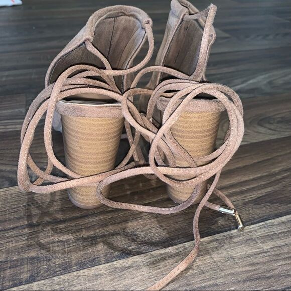 Lace up open toe booties - Picture 5 of 5